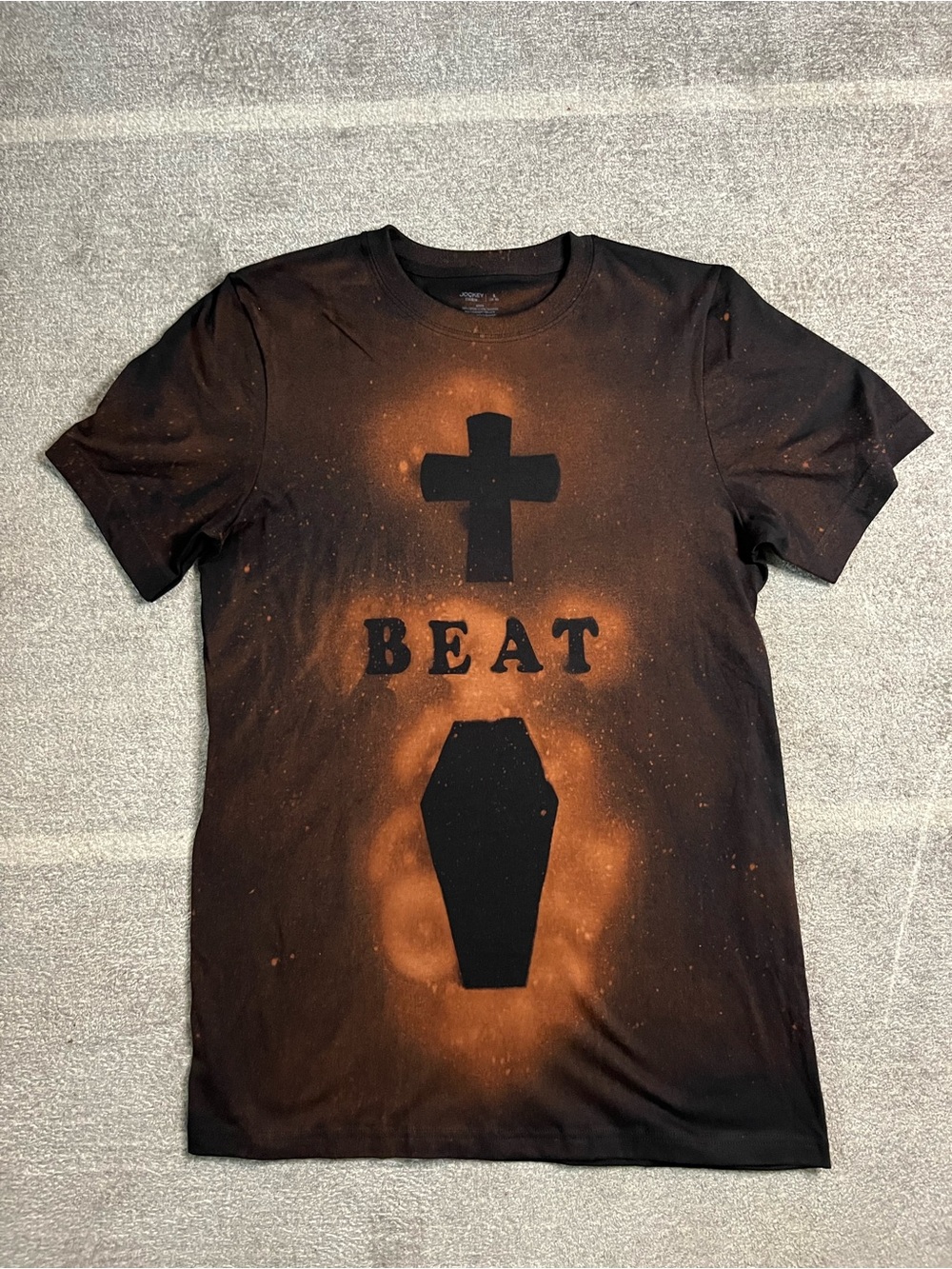 The Cross beat the grave T shirt unisex size S faith grunge goth Jesus Cross